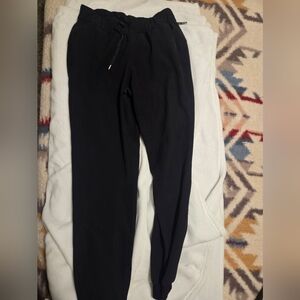 Lululemon On The Fly Jogger